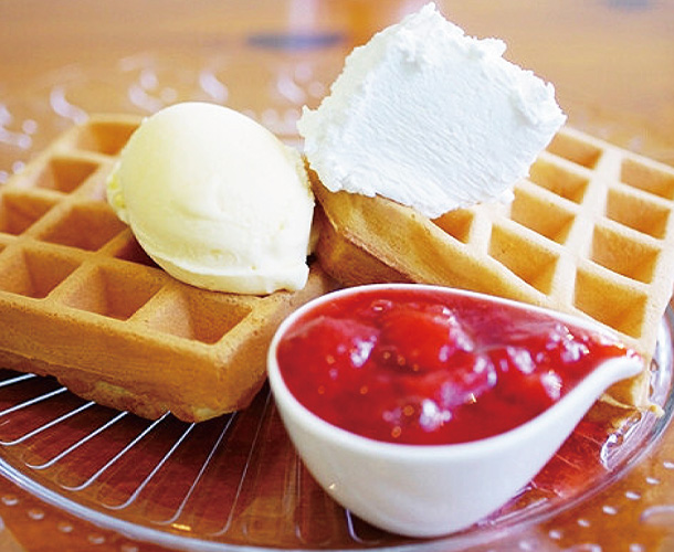 cafe Yummy Waffle（カフェ ヤミーワッフル）