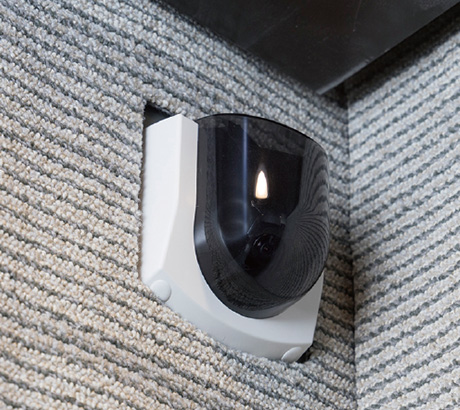 エレベーター内防犯カメラ